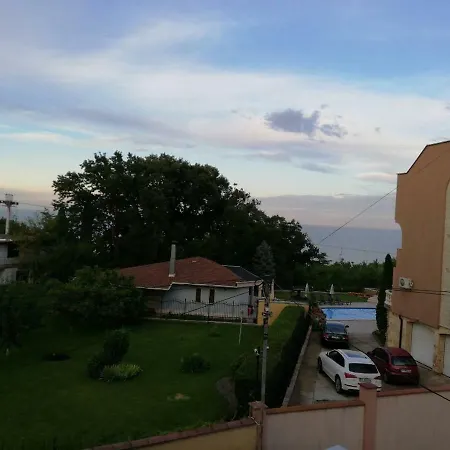 Alen Mak Appartement *