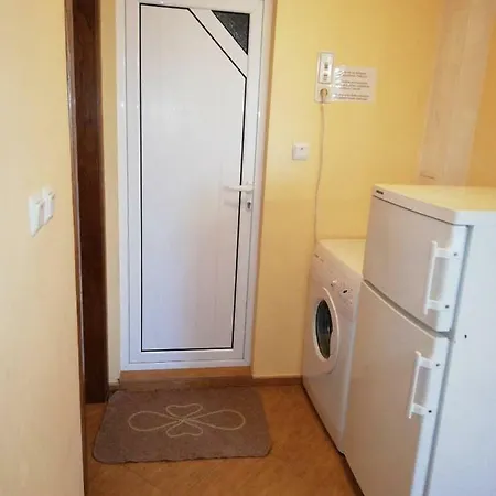 Dva 3 Nisipurile de Aur